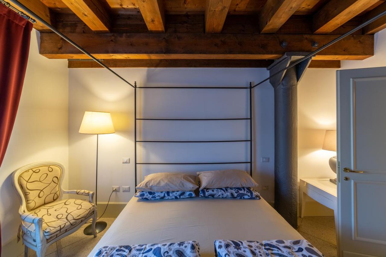 Youatmolino Canal View Apartment Βενετία Εξωτερικό φωτογραφία
