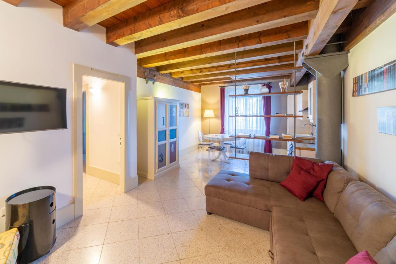 Youatmolino Canal View Apartment Βενετία Εξωτερικό φωτογραφία
