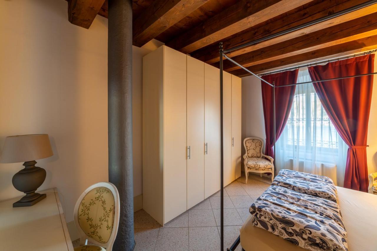 Youatmolino Canal View Apartment Βενετία Εξωτερικό φωτογραφία